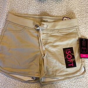 NOBO Mid Rise Khaki Dorm Short size M (7-9) front tie / “super soft”